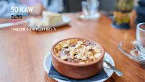 tureckie słodyczce w kawiarni